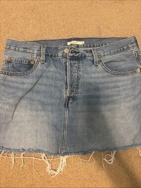 Levi’s Icon Jean Skirt